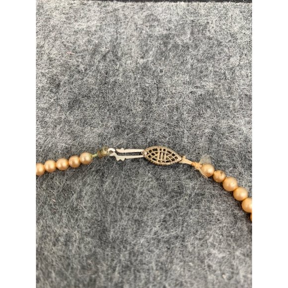 Graduated Coro Pearl Necklace, SterlingS Clasp - Picture 4 of 8